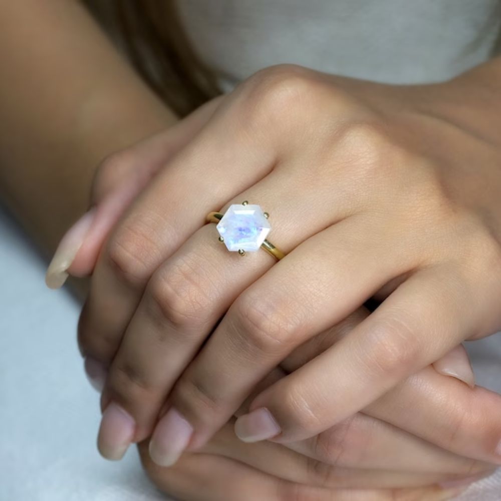 925 Sterling Silver Hexagon Cut Moonstone Ring - LuxuryBring