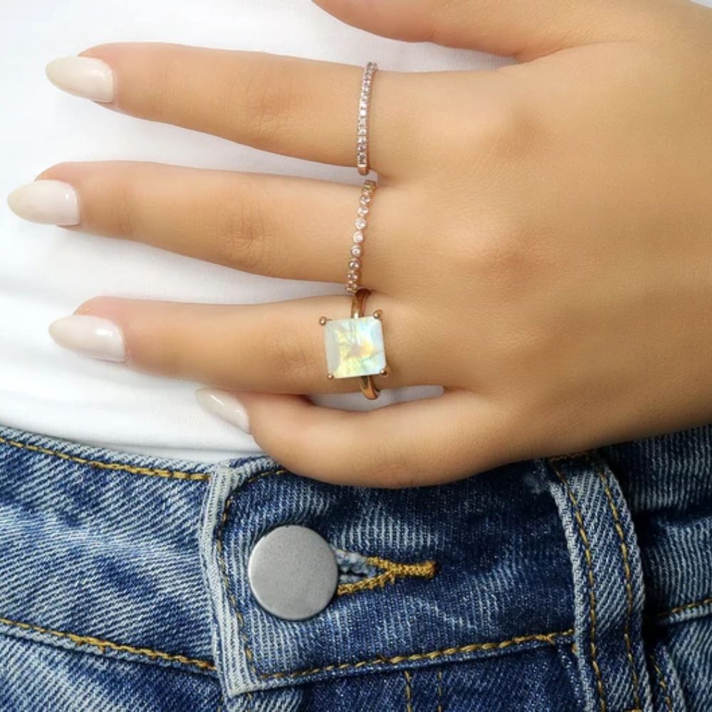 925 Sterling Silver Square Cut Moonstone Ring - LuxuryBring