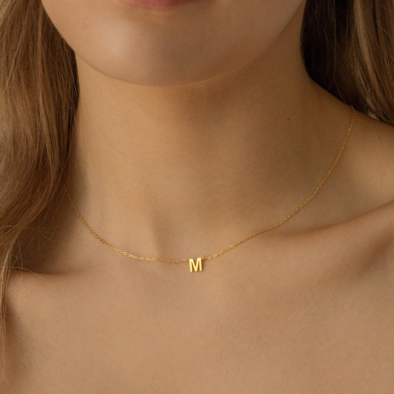 Alice Dainty Initial Necklace - LuxuryBring