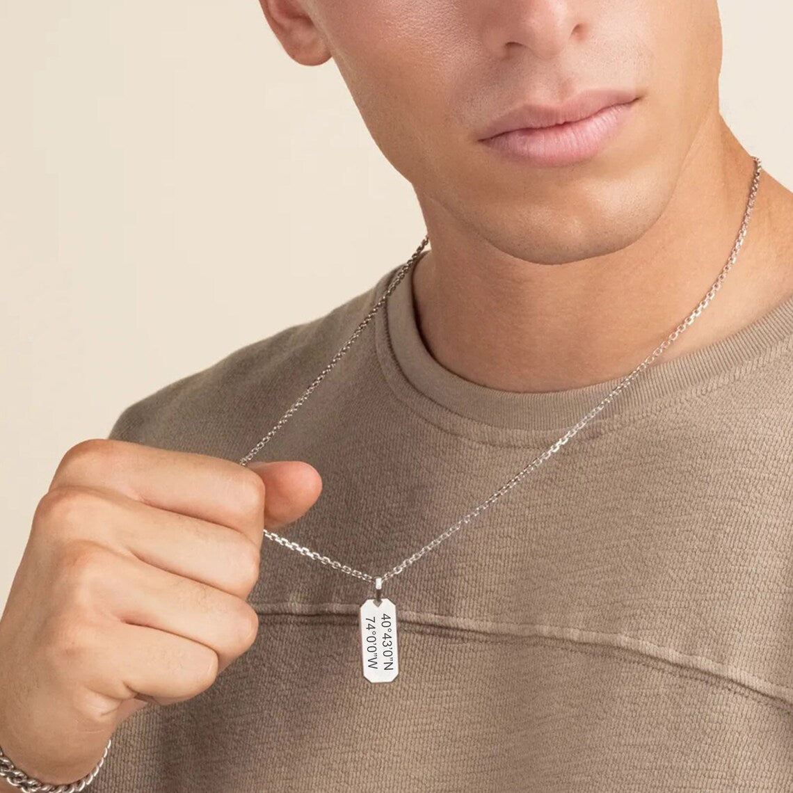 Customized Men ID Tag Pendant - LuxuryBring