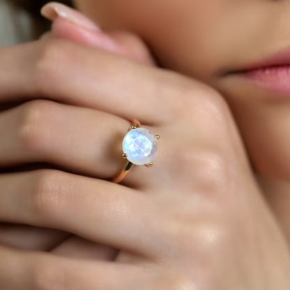 Rainbow Moonstone Gemstone Ring - LuxuryBring